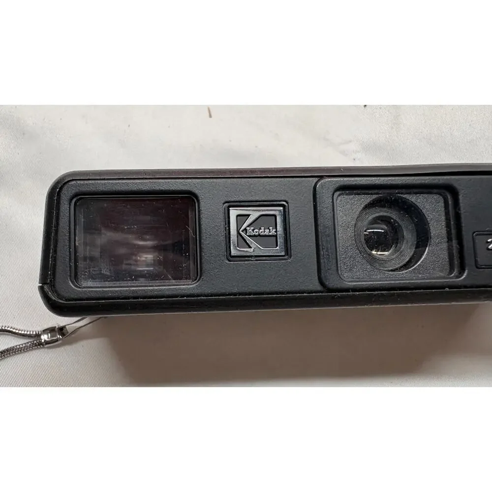 Kodak Tele-EKTRA 2 Camera with Case Untested Vintage Compact 110 Film
